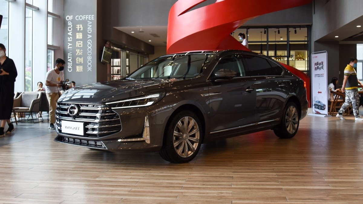 就连传祺ga8这样车长超5米,比雷克萨斯es要更大一些的车型,2021年