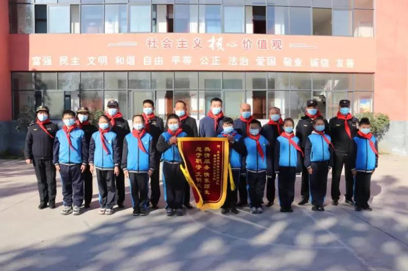 鹿邑好城管 善举一件件