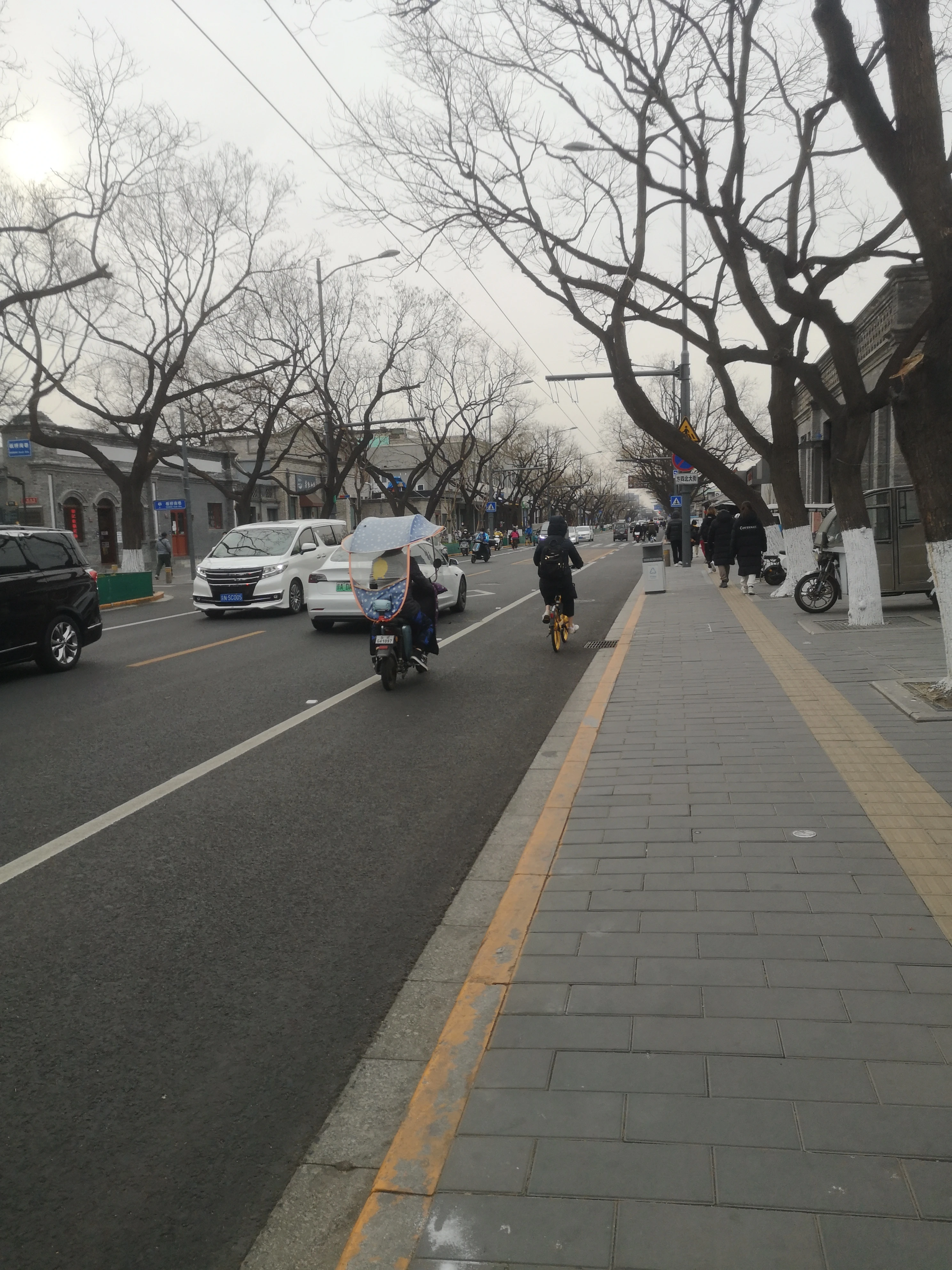 家里第二台车他选这台能上绿牌的二手特斯拉，再也不用担心限行了