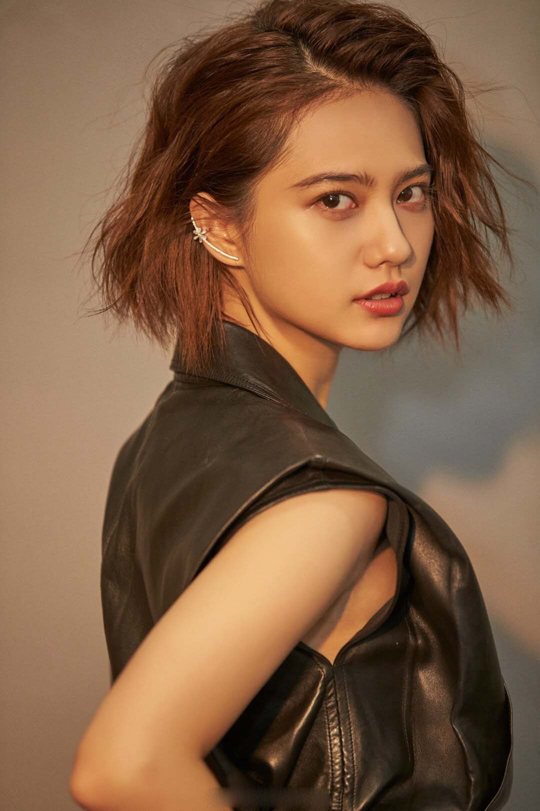 94年北京女演员姜珮瑶，气质清新