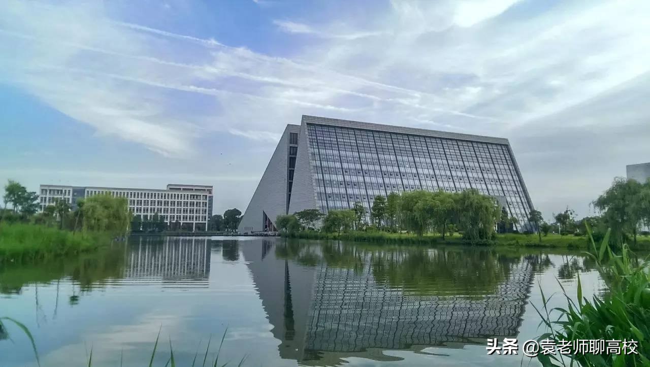 江苏大学与扬州大学，两所实力强劲的双非高校，你会怎么选？