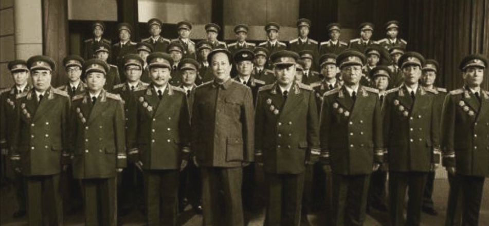 为何毛主席能统领群雄？看开国元帅怎么说，贺龙直接、叶剑英中肯