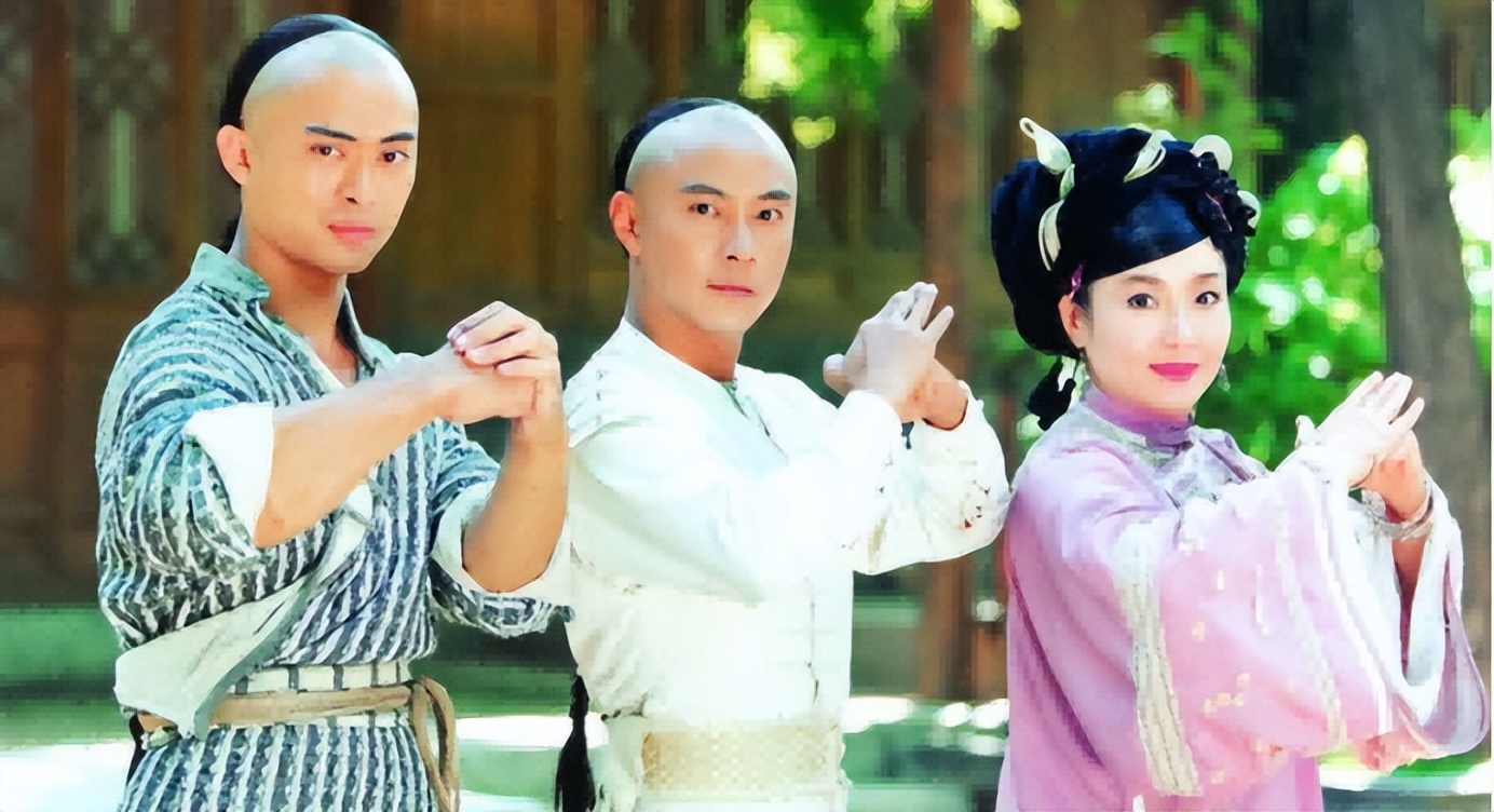 同样是演白面书生，把张国荣、任泉和佟梦实放在一起差距就出来了