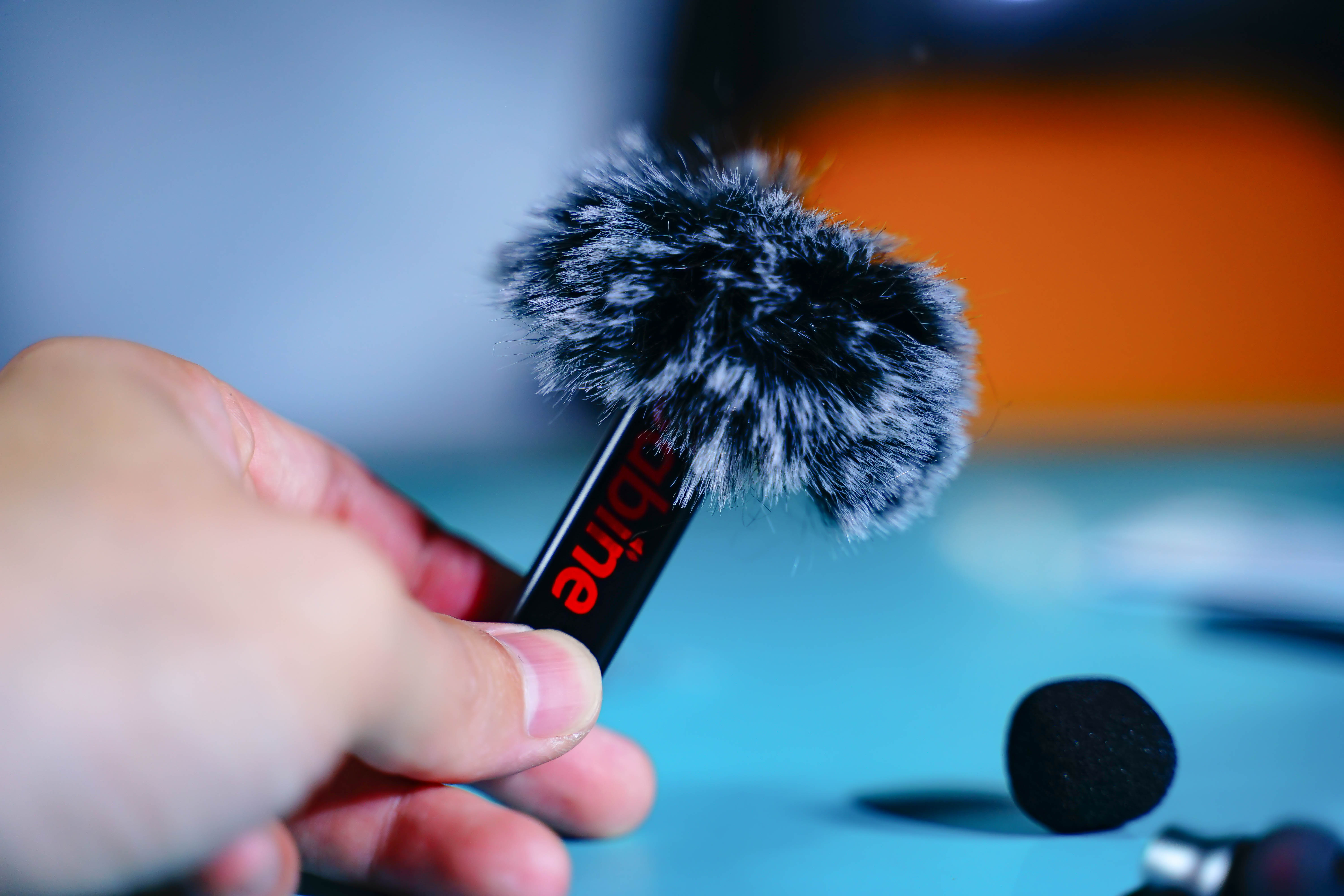 塞宾智能蓝牙麦克风，各国语言皆可译中字，简直是vlog神器