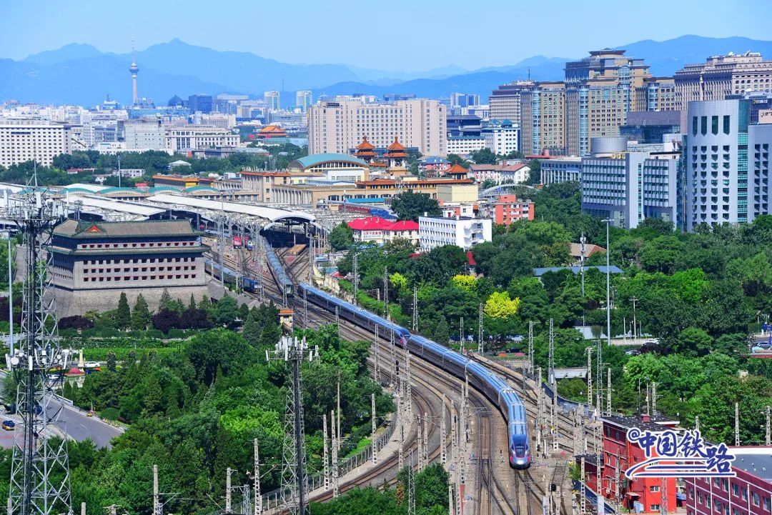 北京奥运会都举行哪些城市(这个城市的5个火车站，都创下过“第一”！)