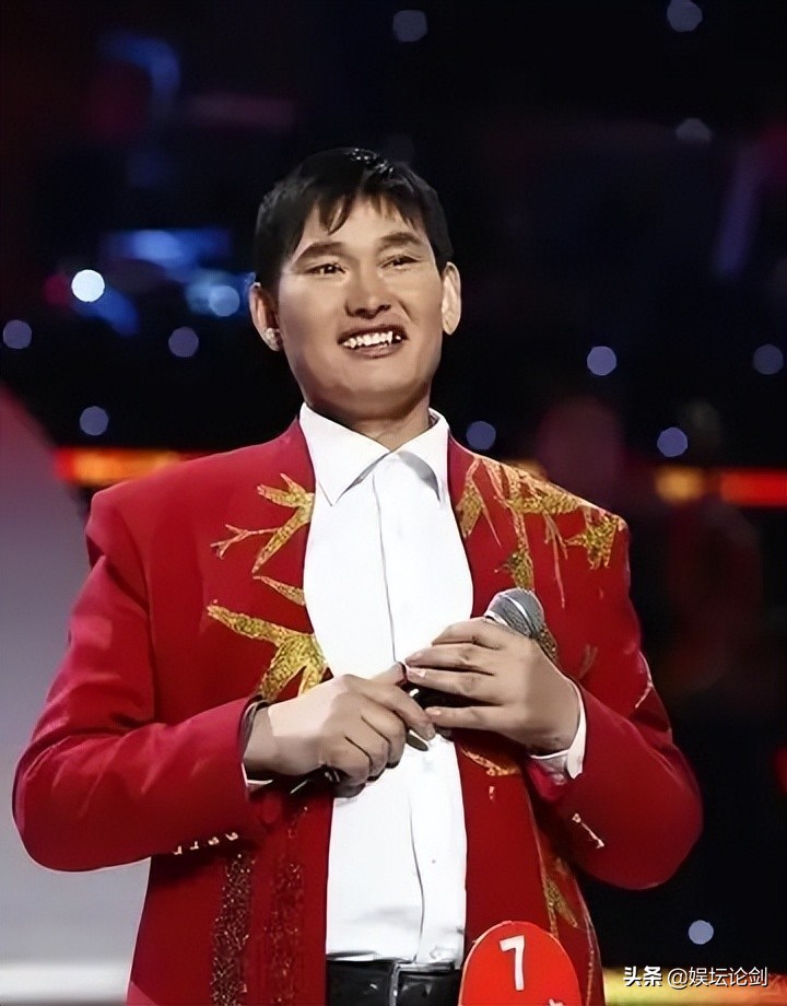 谢娜生娃写本书，刘晓庆离婚写本书，大衣哥小学没毕业还写自传