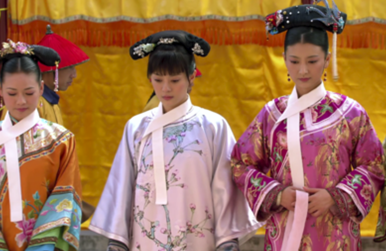 《甄嬛传》：同为侧福晋，孟静娴却完胜浣碧，她的心机你看懂了吗