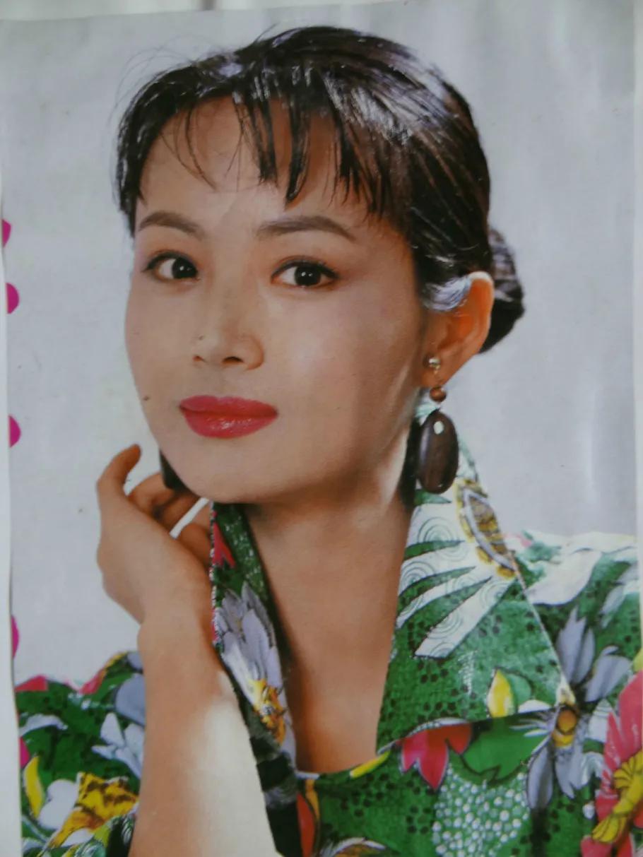 茹萍：温婉大方，气质婉约，魅力十足