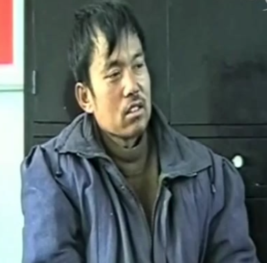 2005年，荥阳市公安局抓获了一名可疑男子，竟牵扯出一桩惊世冤案