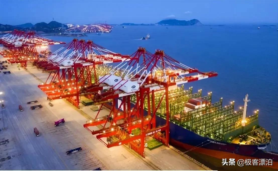 公布了！上半年我国GDP同比增长2.5%，约8.68万亿美元，美国呢？