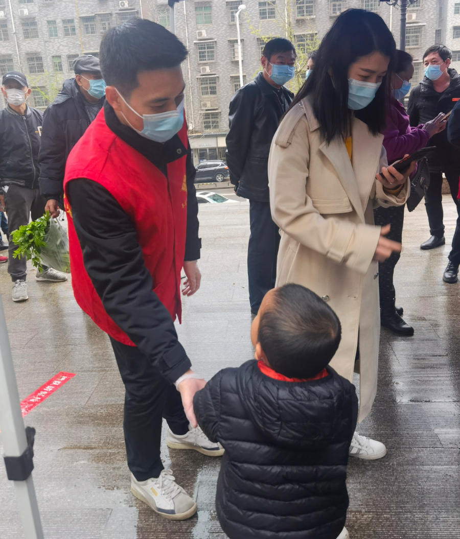 抗疫有我 使命在肩——湖南通程律师事务所志愿者全力支援抗疫一线