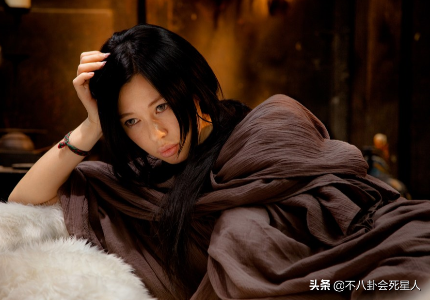 同样演农村妇女，把巩俐、刘琳和赵丽颖放在一起看，差距就出来了