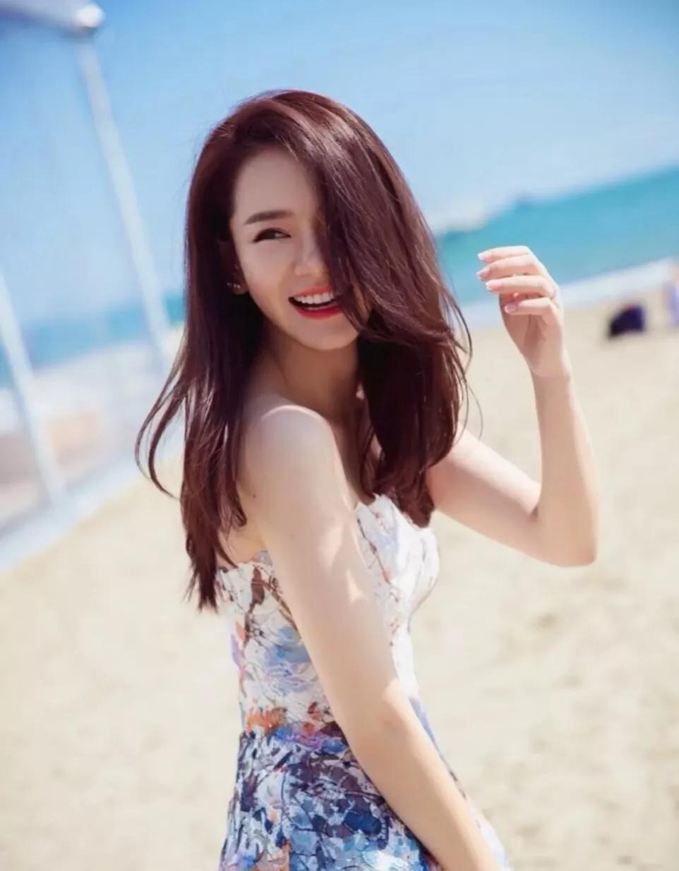 手机桌面，明星许龄月、甘婷婷、舒畅和戚薇