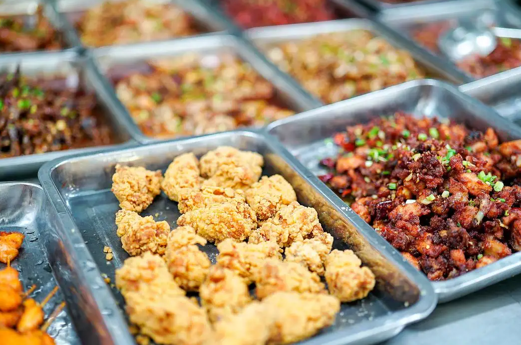 “有钱就是豪横”，这所大学有37个食堂，爱“干饭”的学生别错过