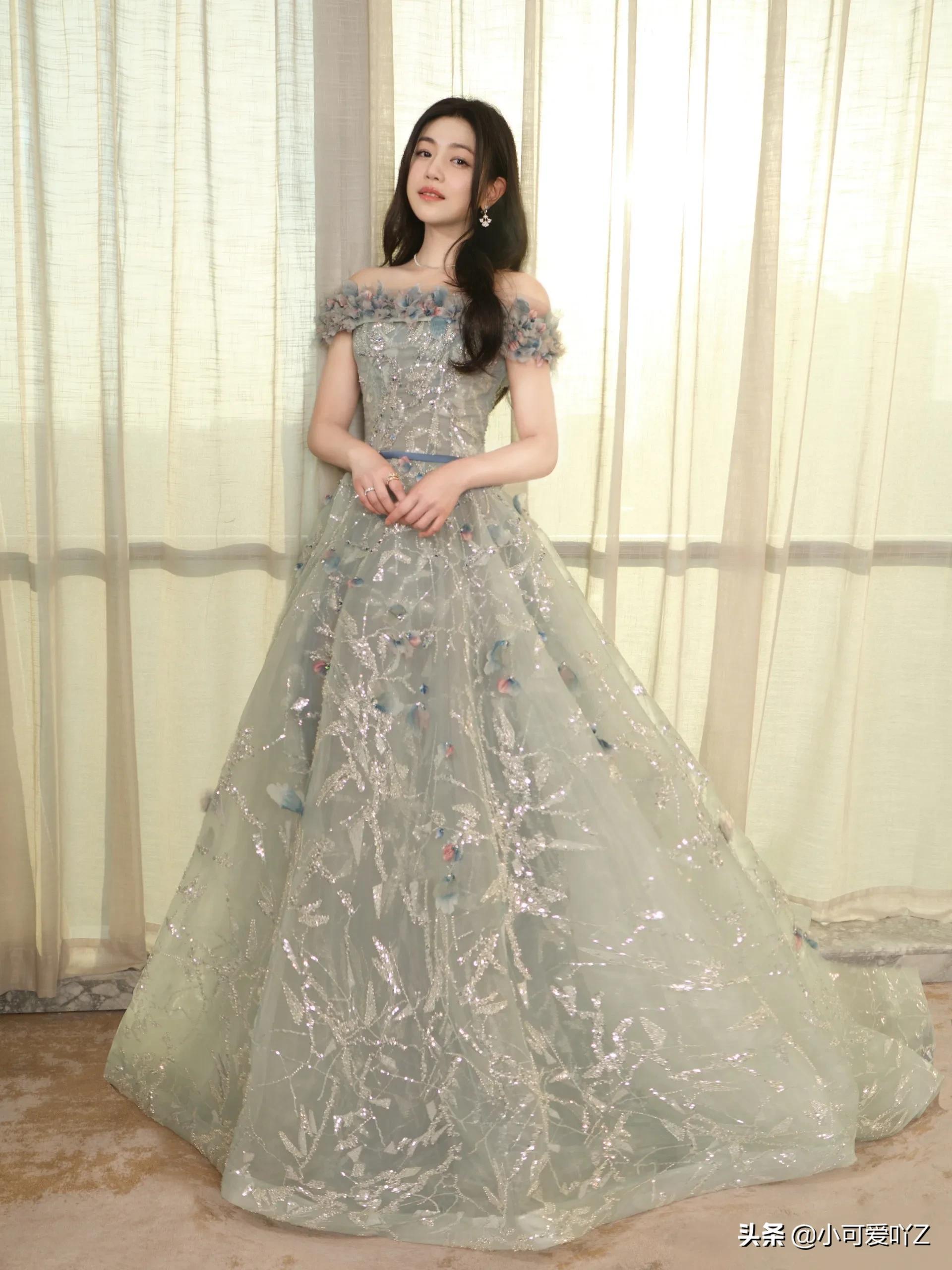 陈妍希，甜美温柔，优雅气质，靓丽绝美