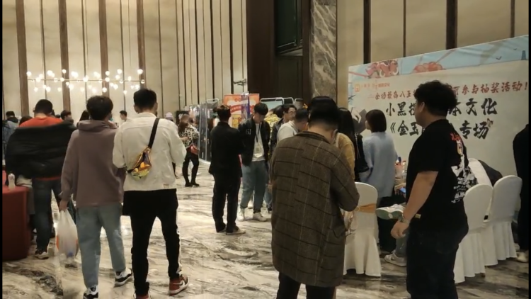 正版未出授权先卖，《血染钟楼》凭什么能接剧本杀的班？