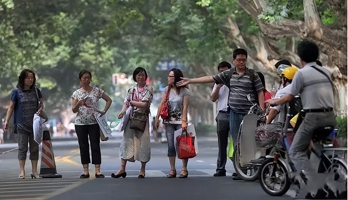 高考1977-2021，哪一张照片是属于你的记忆，太珍贵