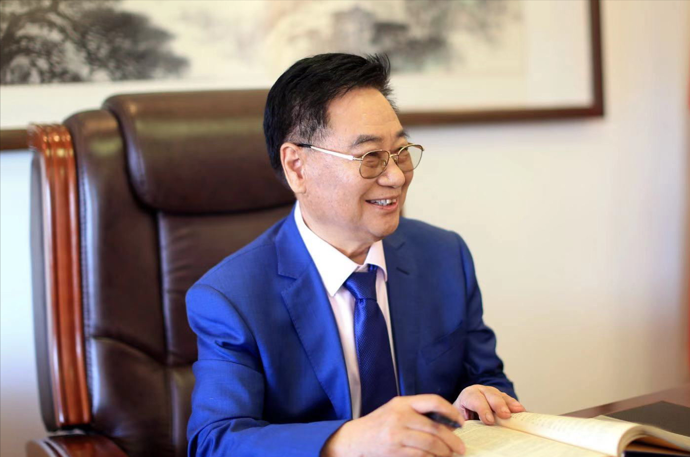 山东三株的覆灭史:年销售80亿的"巨无霸",却被湖南老汉扳倒?