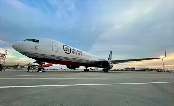 百世中通发布2021企业社会责任报告，唯品会Q1营收同比下滑11.3%