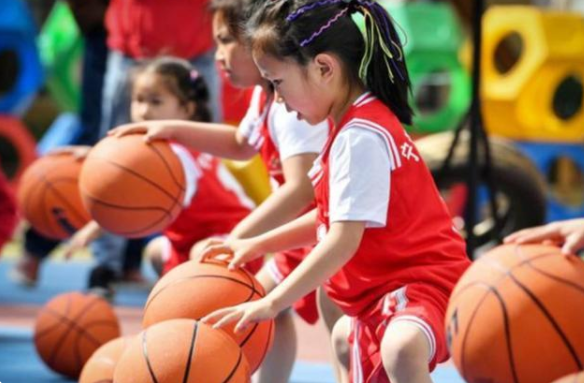 公立幼儿园和私立幼儿园有何不同？上小学就能看出来，家长别选错