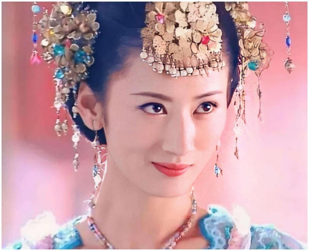 一脸“苦瓜相”却还能演大女主，这8位女星越看越丧，导演咋想的