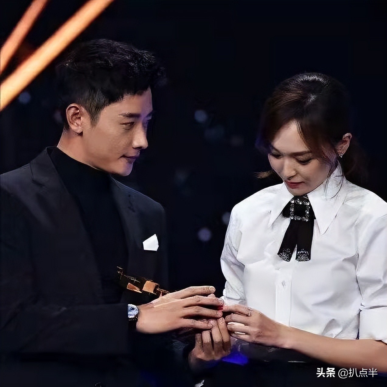 8位男演员均以偶像身份走红，生活中却偏偏成了“宠妻狂魔”