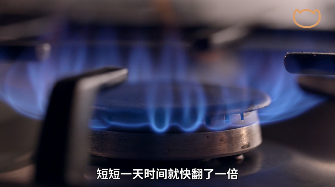 币圈灵异事件：俄乌打架，比特币跌妈不认