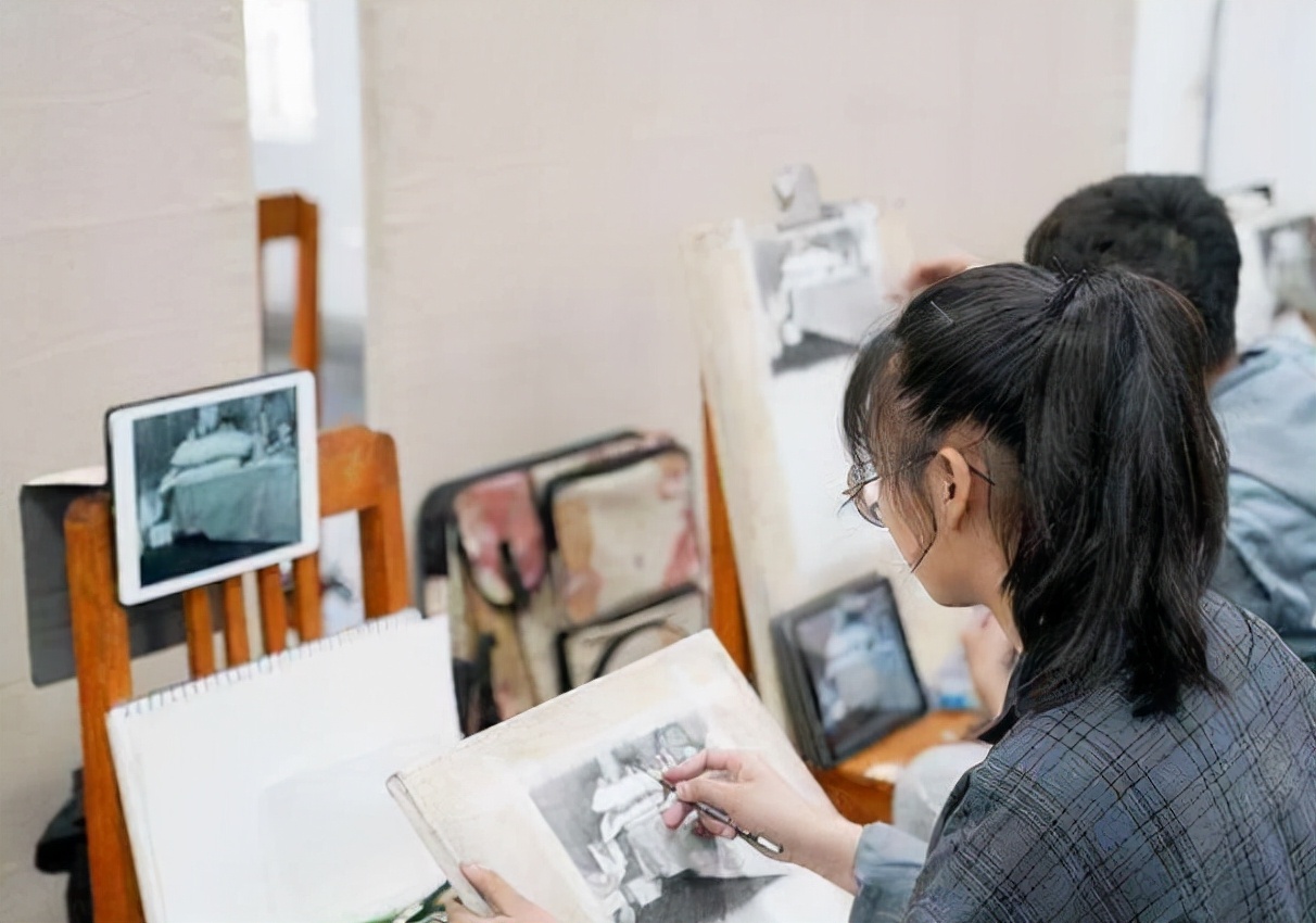 2017江苏高考美术（美术生66分试卷火了）