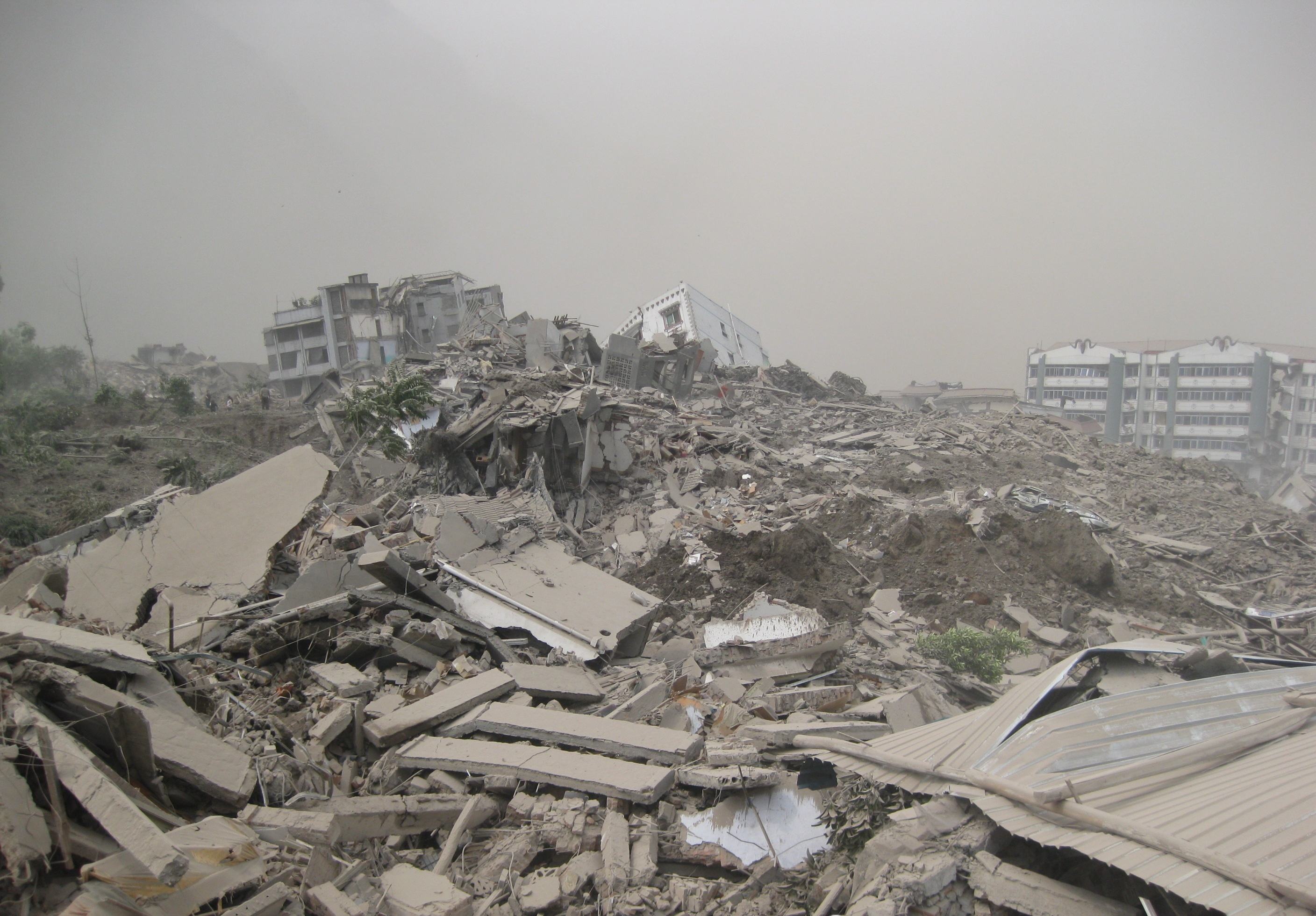 小英雄林浩：在地震中救出两名同学，曾立志考清华，他如愿了吗？