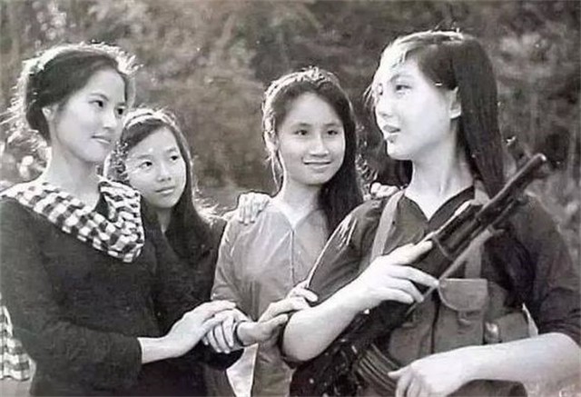 【震惊】越南战场上的母老虎：令美军闻风丧胆的女狙击手
