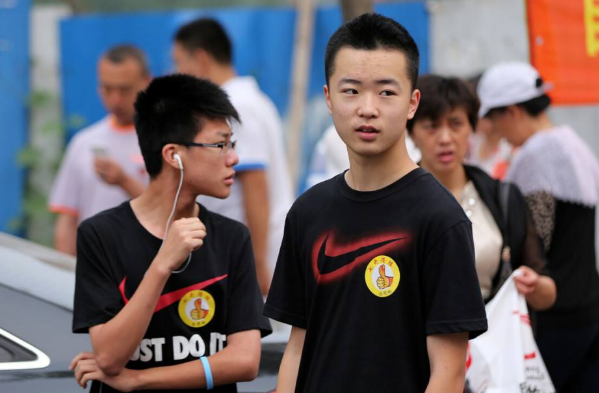 00后毕业生辞职信火了，怒怼老板直抒胸臆，网友：我也想辞职了