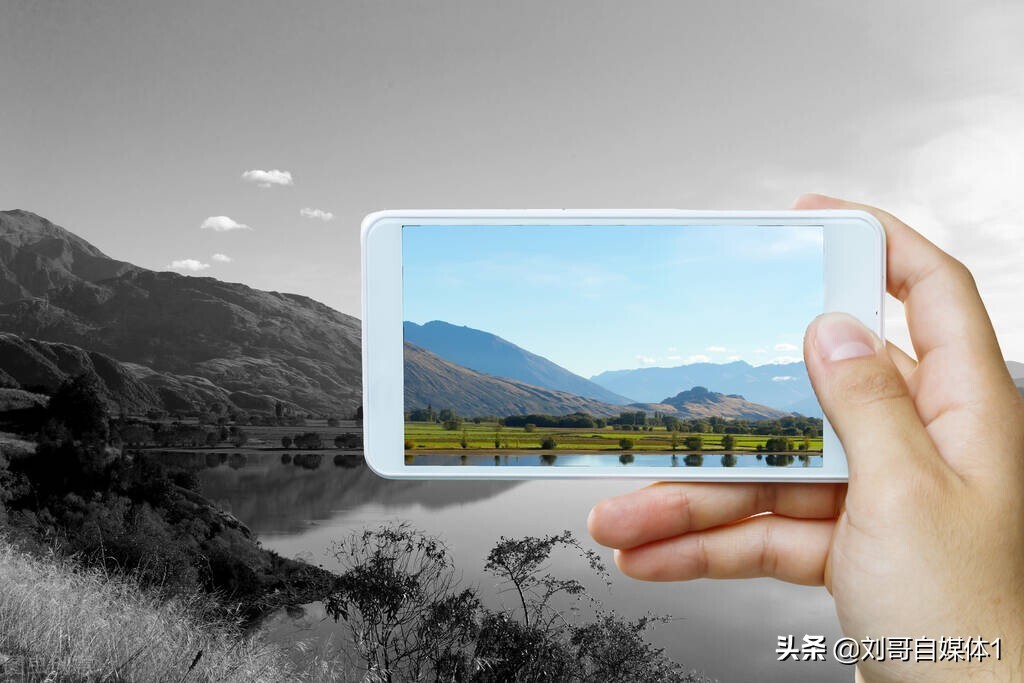 嘴笨，不想露臉，到底在自媒體怎么賺錢
