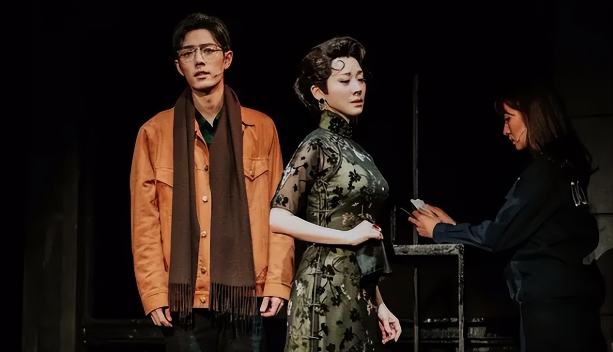 “龙须刘海”不要随便碰，颜值高的仙气飘飘，颜值低的秒变蟑螂精