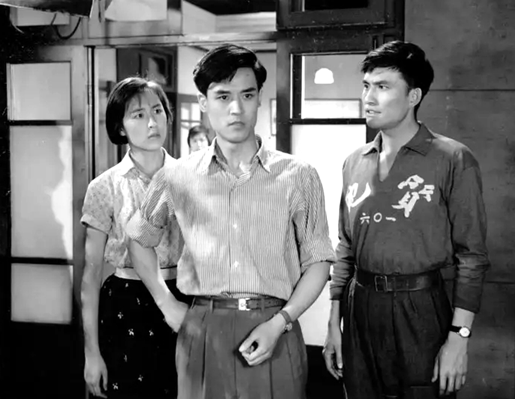 杨在葆达式常主演《年青的一代》，林岚片尾告别词，让人热血沸腾