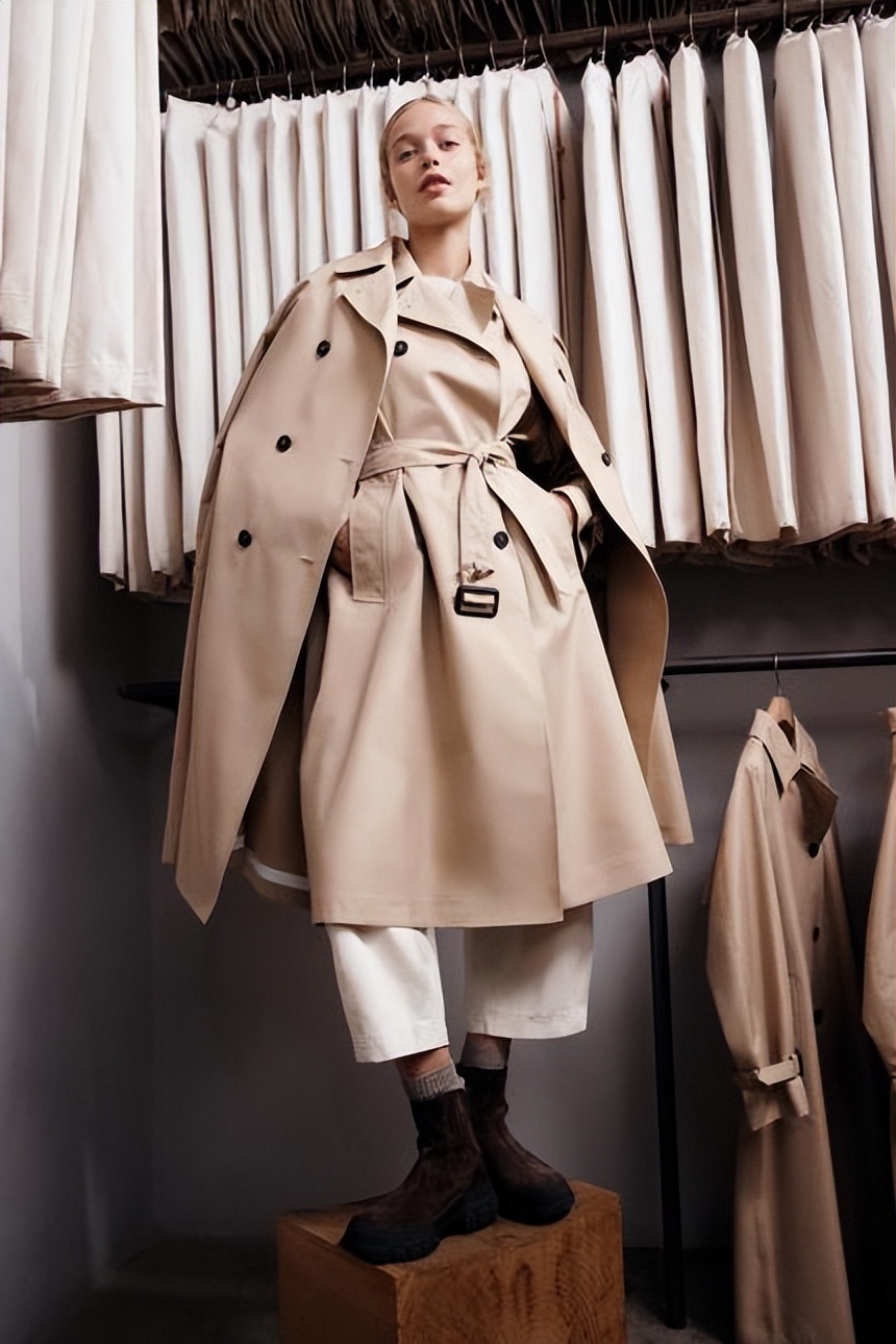 Weekend Max Mara ڹ;