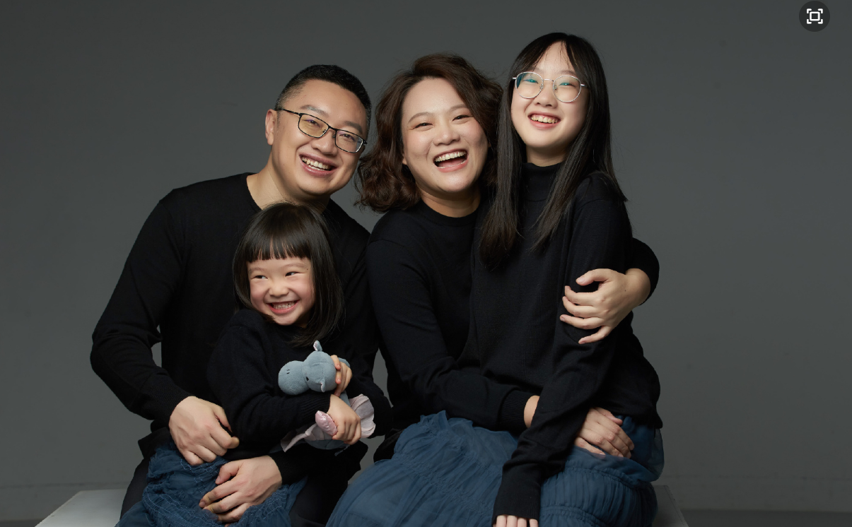 林怡伦：全网羡慕的神仙家庭，生活日常圈粉千万，是运气还是实力