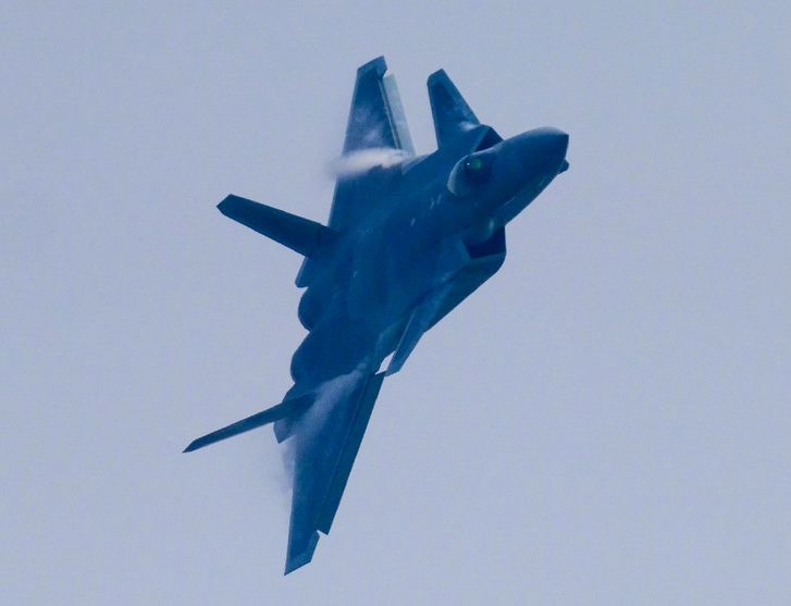 世界十大战机(美媒公布2021年世界十大最强战机，F-35排第二，苏-57力压歼-20)