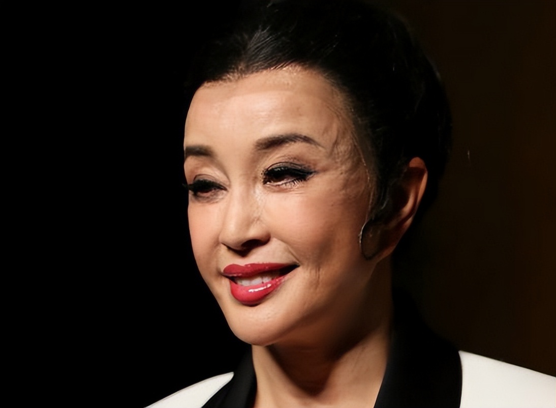 6位昔日女神白发照，刘晓庆成整容脸，叶倩文老得最自然