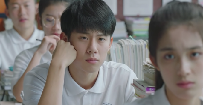 唯一的儿子自杀后，他给前妻转了理赔金
