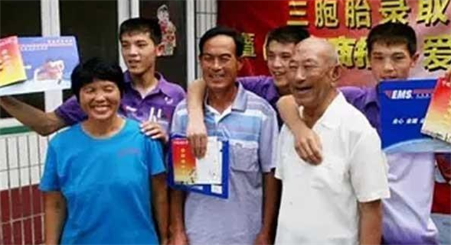 山东三胞胎同时考上211高校，十年后同日成婚：爷爷盼着抱重孙