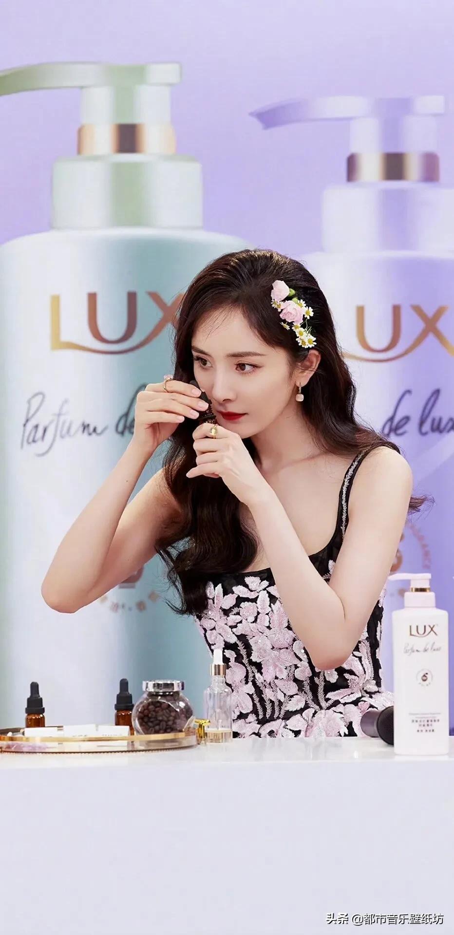 杨幂高清时尚穿搭美图壁纸精选