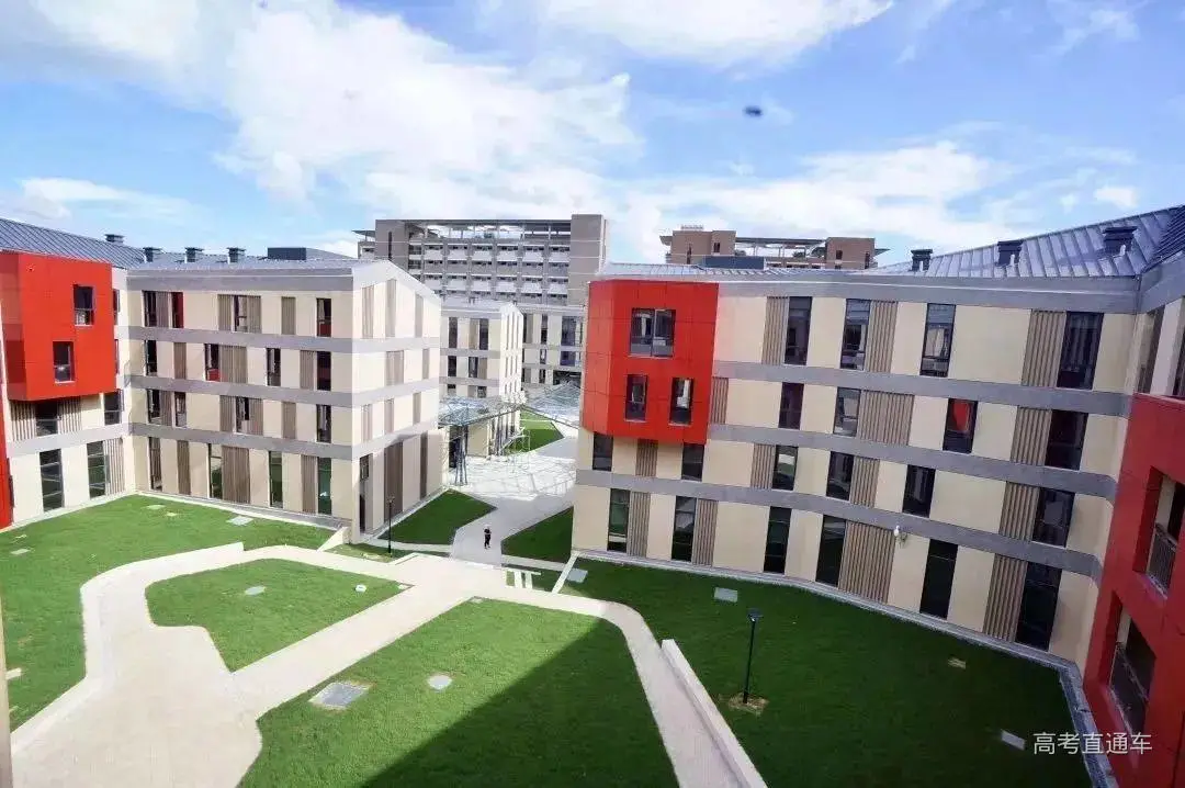 毫不夸张！国内这35所大学宿舍堪比星级酒店
