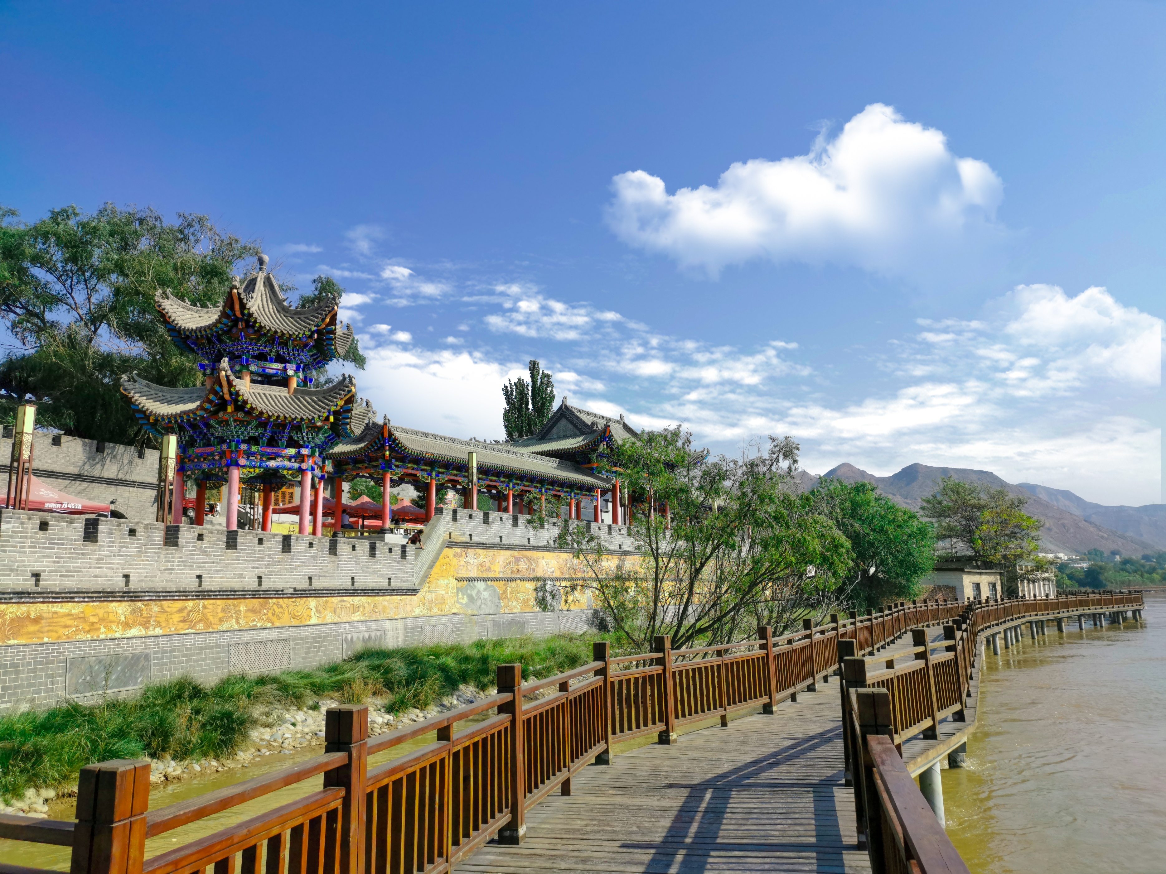 兰州市西固区人民政府 乡街动态 建美一个村落 留住万千乡愁