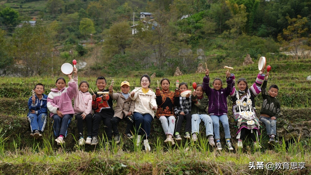 希沃公益行给大凉山的孩子送了一份