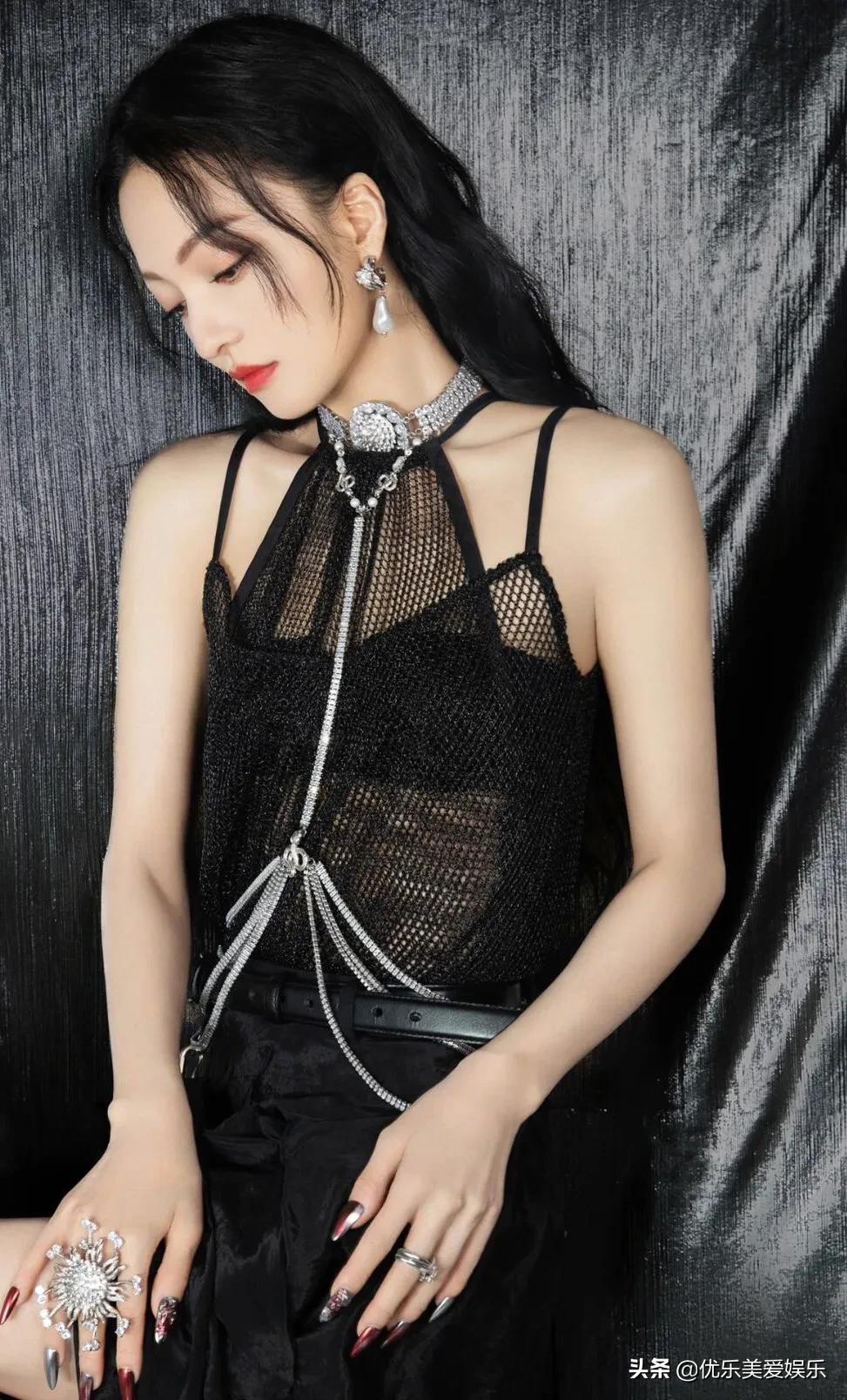 张韶涵，明星穿搭