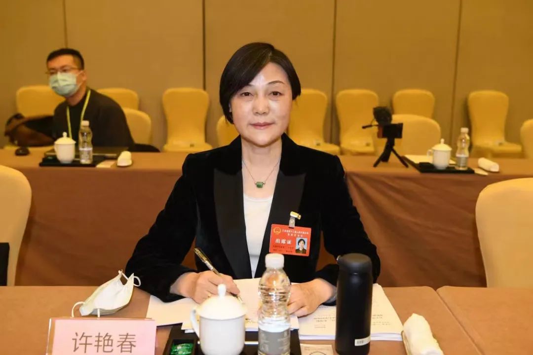 【人大代表风采】许艳春：一生只为一事来