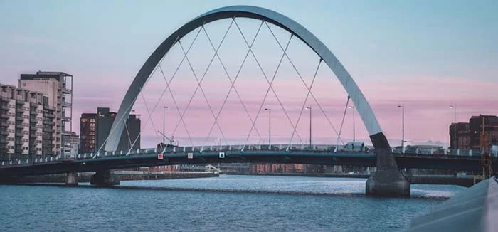 想去英国留学又怕资金不够？英国留学负担最低的10个城市