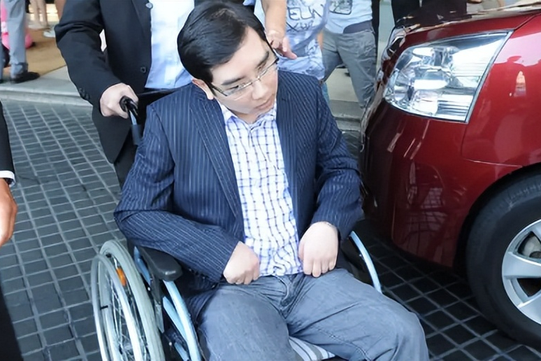 前半生波折后半生享福，嫁残疾富豪，13年后的黎姿才是人生赢家