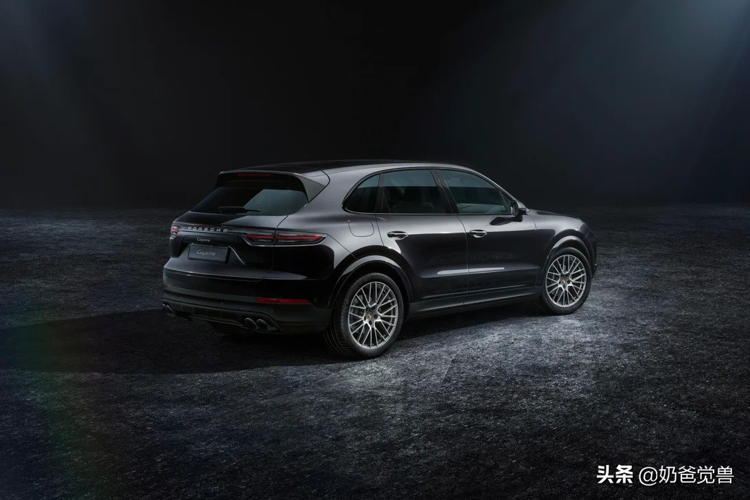 2022 保时捷卡宴白金版曝光：更新多媒体技术