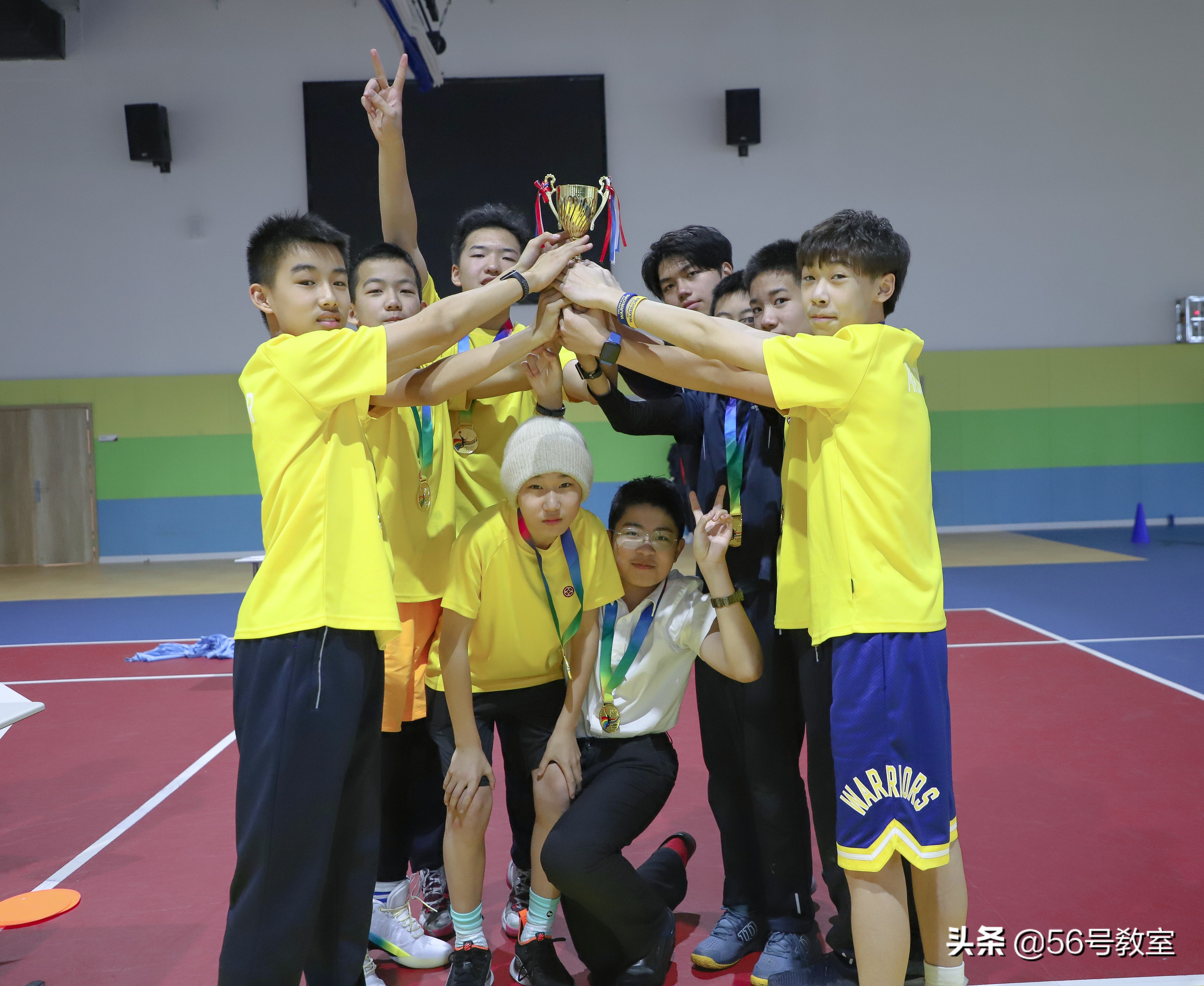 真是魔法学校！取消班级，成都这所中小学改设6个“学院”